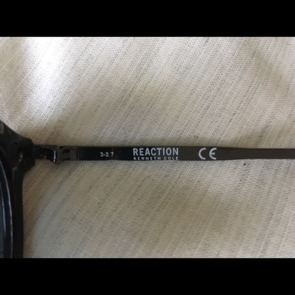 Kenneth Cole Reaction Sunglasses - Picture 5 of 5